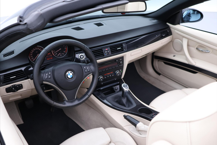 BMW Řada 3 3,0 325i Cabrio 160 kW