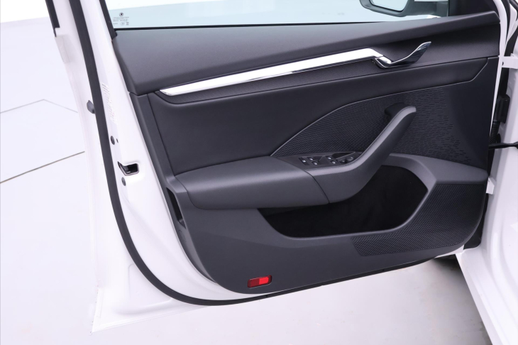 Škoda Octavia 1,5 TSI 110kW Style CZ DPH