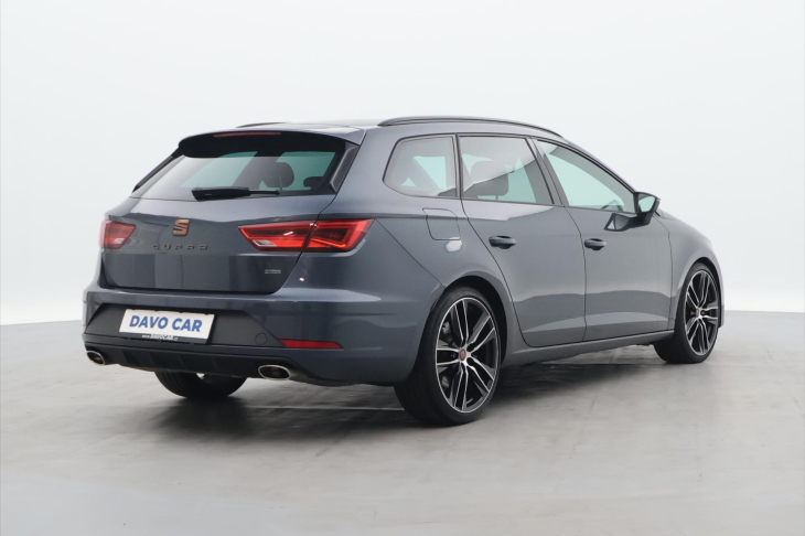 Seat Leon 2,0 TSI Cupra 221kW 4Drive DSG