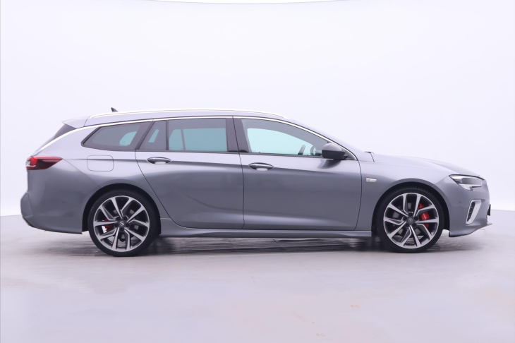 Opel Insignia 2,0 GSi 169kW ST Aut 4x4 CZ DPH