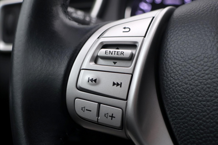 Nissan Qashqai 1,2 DIG-T 85 kW N-Connecta