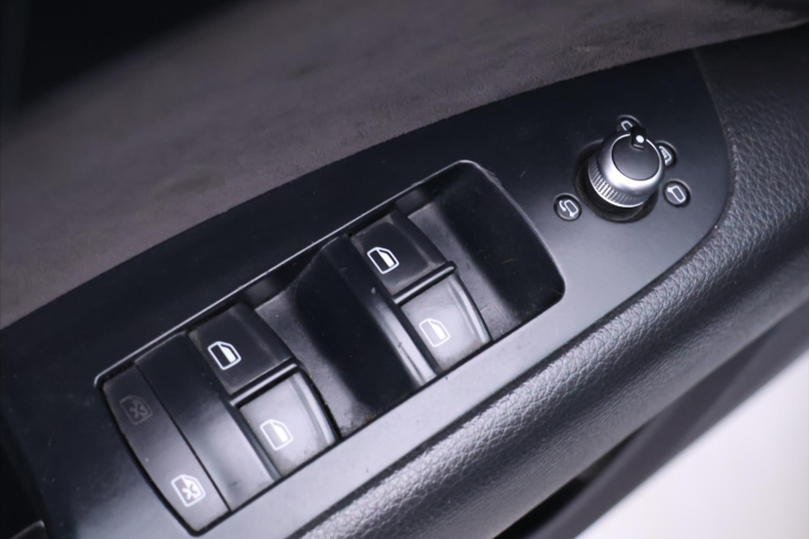 Audi Q7 3,0 TDI 4x4 7-Míst CZ 1. Maj.