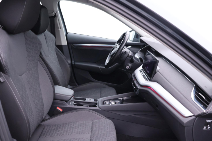 Škoda Octavia 2,0 TDI DSG Matrix Virtual DPH