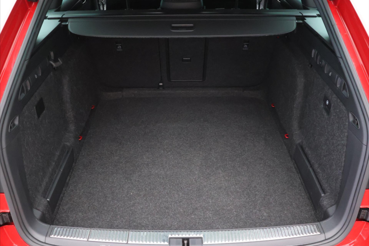 Škoda Superb 2,0 TDI 147kW DSG CZ Sportline DPH