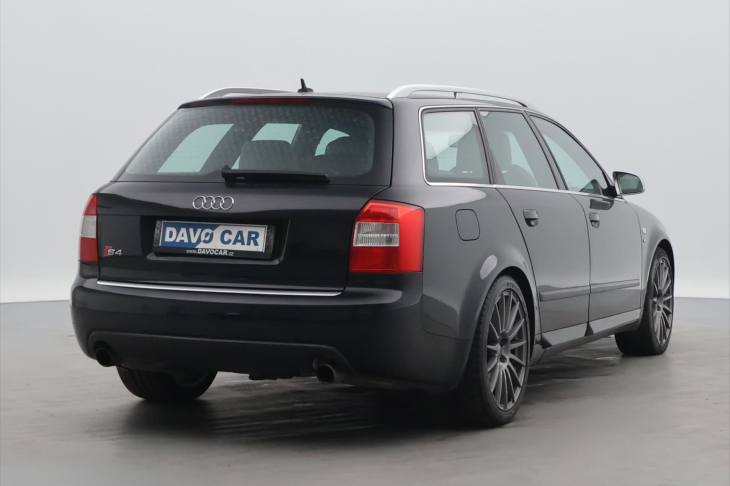 Audi S4 4,2 V8 253kW Quattro Recaro