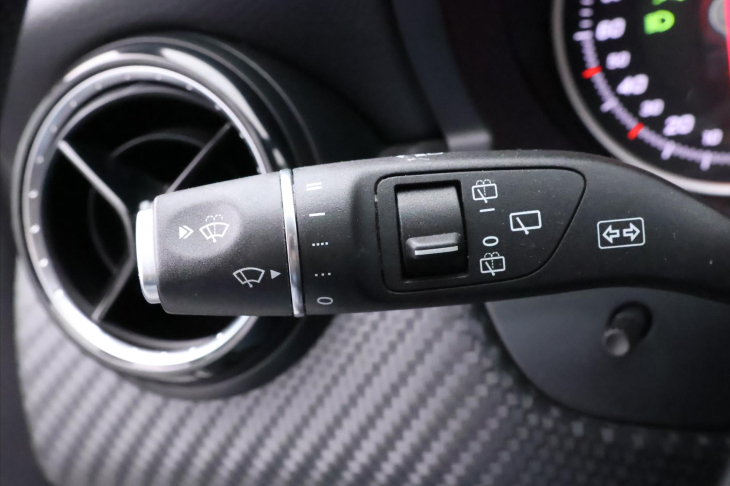 Mercedes-Benz GLA 2,1 200CDI 100kW Aut. Navi