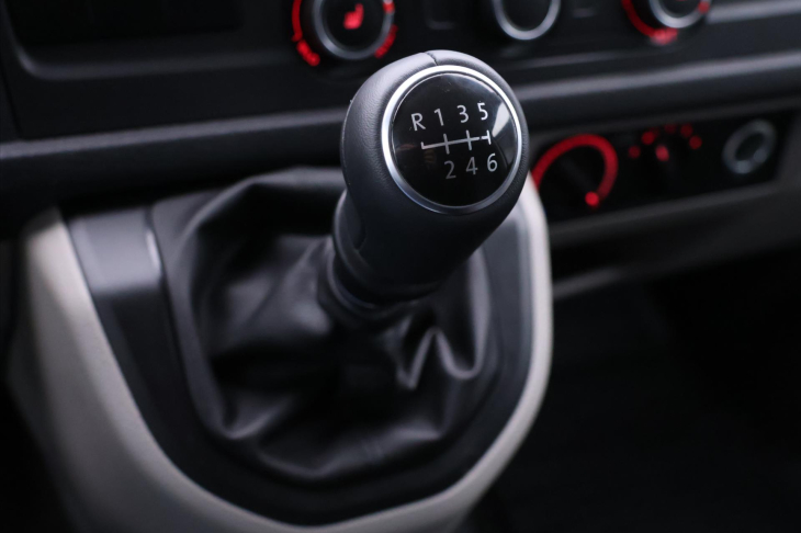 Volkswagen Transporter 2,0 TDI 110kW CZ 1.Maj LED DPH