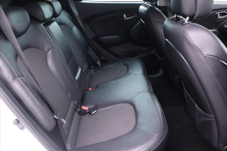 Hyundai ix35 2,0 GDI 122kW 4x4 Trikolor CZ DPH