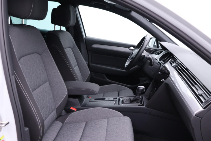 Volkswagen Passat 2,0 TDI 147kW DPH