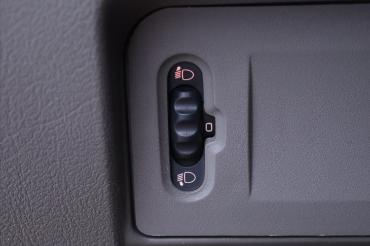 Renault Thalia 1,2 i 55kW Tažné STK 01/2027