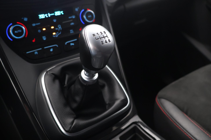 Ford Kuga 1,5 EB 110kW ST-Line 1.Maj