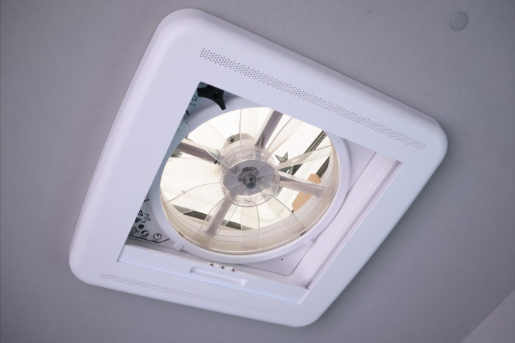 Ford Transit 2,2 TDCi 92kW STK 11/27