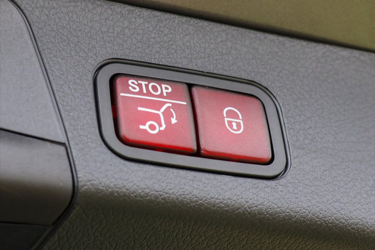 Mercedes-Benz GLB 2,0 200d 4MATIC AMG Premium