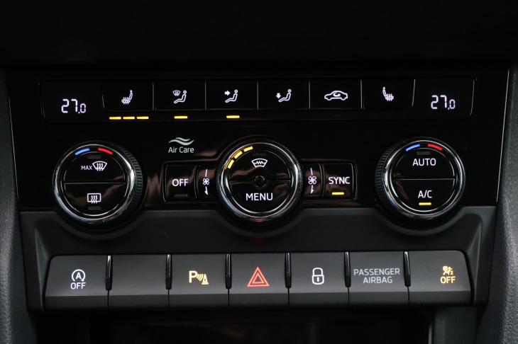 Škoda Karoq 2,0 TDI DSG 4x4 Style Virtual