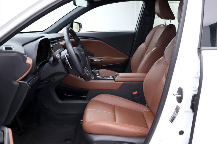 Lexus LBX 1,5 HEV Relax FWD 67kW CZ