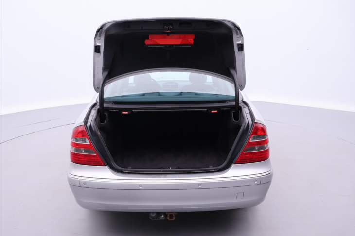 Mercedes-Benz Třídy E 2,7 270CDI 130kW Elegance