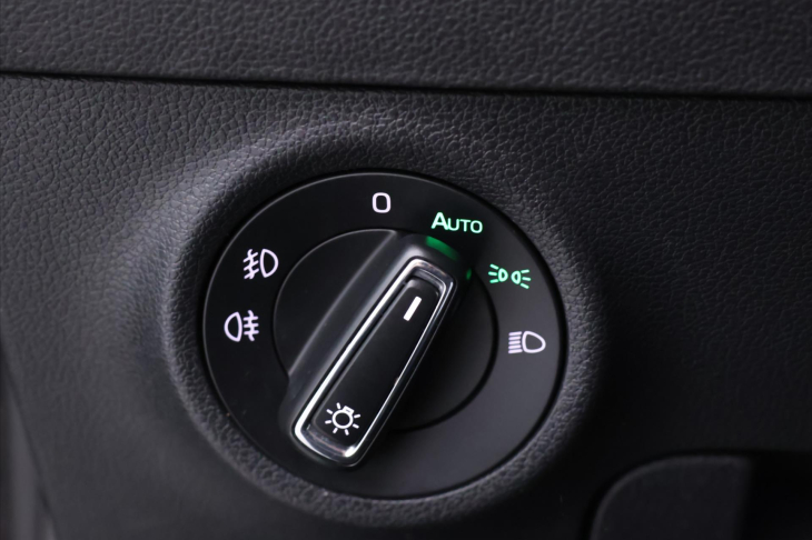 Škoda Karoq 2,0 TDI 110kW Style Tažné LED