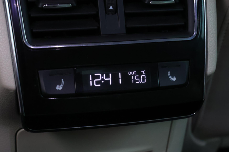 Škoda Superb 2,0 TSI 162kW DSG CZ Style