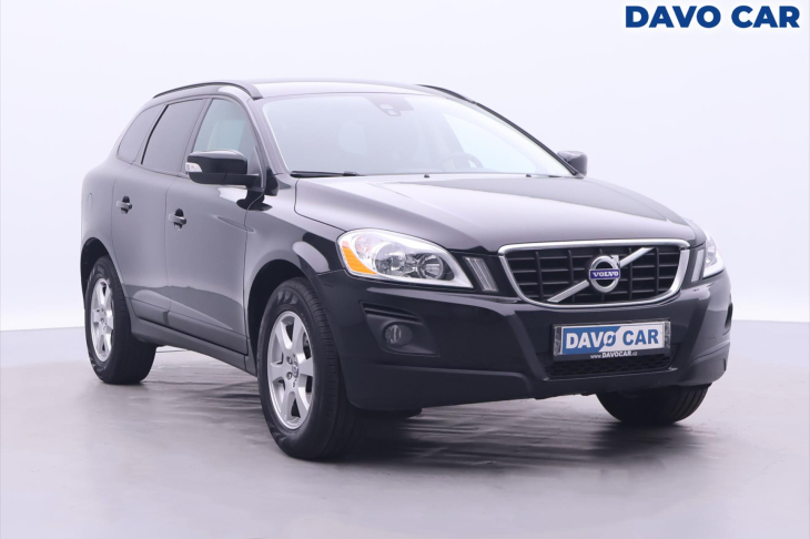 Volvo XC60 2,4 120 kW Kinetic AWD CZ DPH
