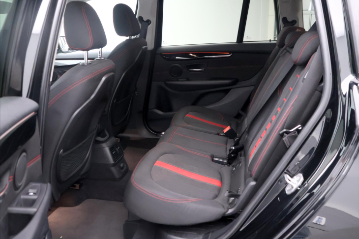 BMW Řada 2 2,0 218d Aut GrandTourer 7Míst