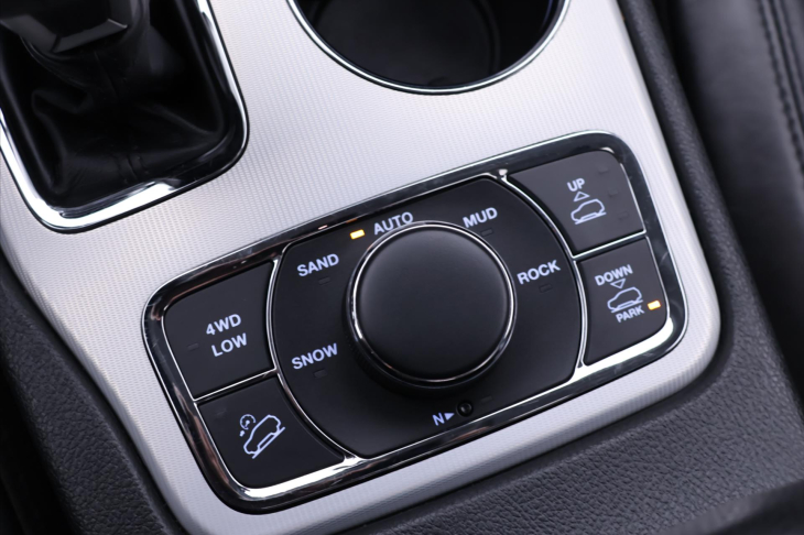 Jeep Grand Cherokee 3,0 CRD 184kW Aut. Summit AWD