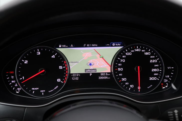 Audi A6 Avant 3,0 TDI 150KW KLIMA PANORAMA