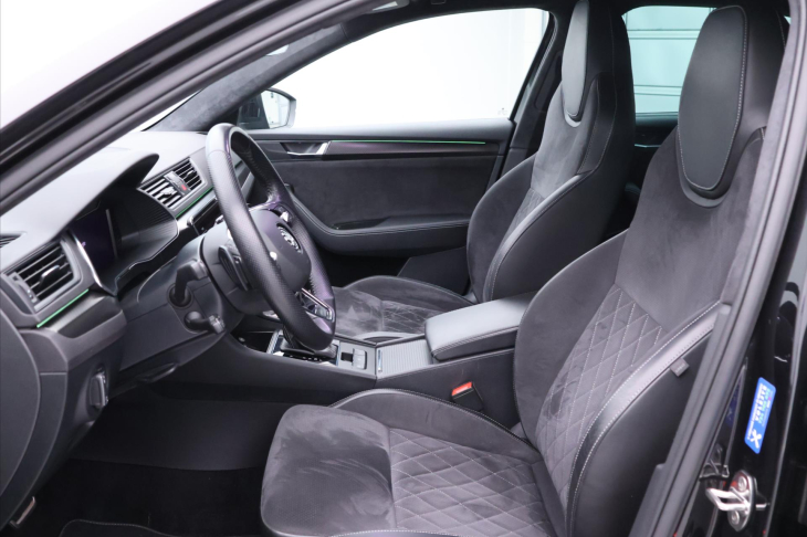 Škoda Superb 2,0 TDI DSG 4x4 Sportline DPH