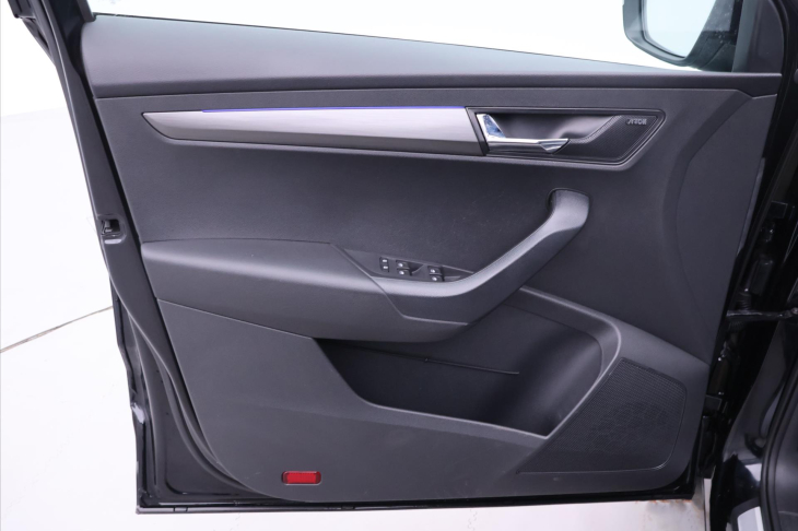 Škoda Karoq 1,6 TDI 85kW DSG Ambition CZ DPH