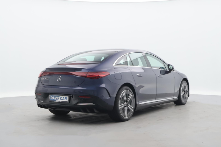 Mercedes-Benz EQE 300 180kW ZÁRUKA