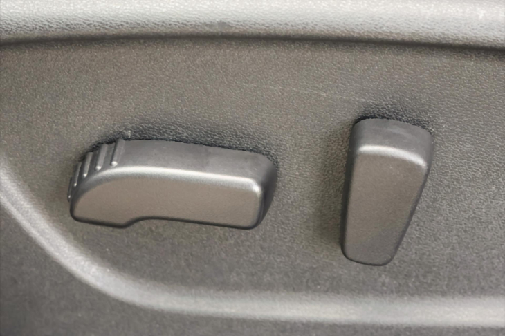 Nissan Qashqai 1,2 DiG-T 85 kW Panorama Tekna