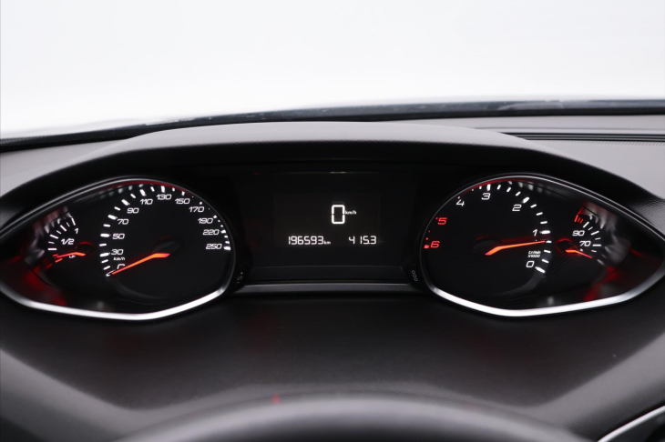 Peugeot 308 1,6 BlueHDI 73kW Aut.klima SW