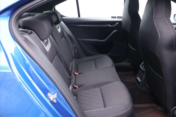 Škoda Octavia 2,0 TSI RS 245 DSG CZ LED DPH