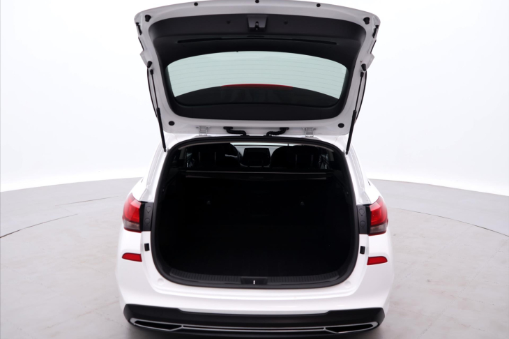 Hyundai i30 1,6 CRDi 85kW Smart LED CZ