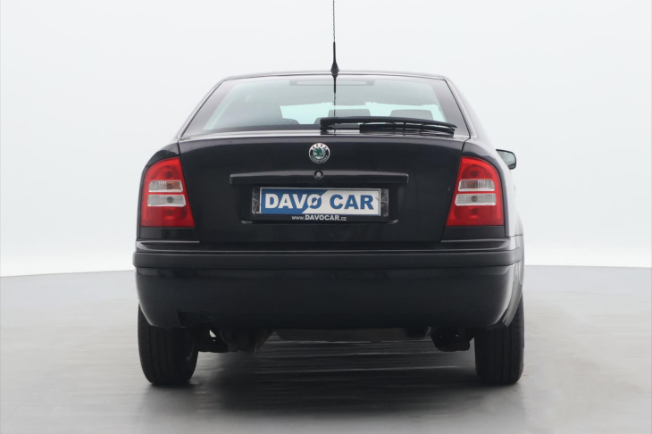 Škoda Octavia 1,6 MPI 75kW Tour Klima 2.Maj