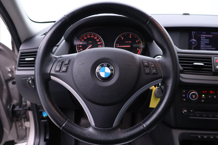 BMW X1 2,0 xDrive20d 130kW Xenon Navi