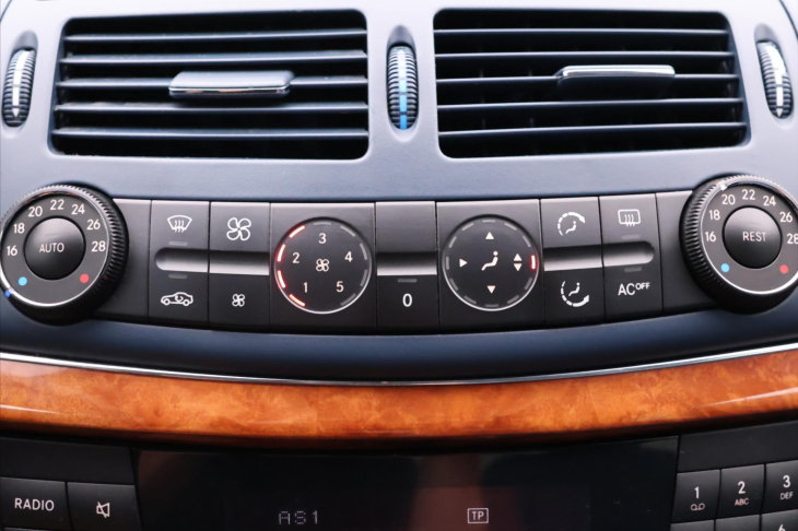 Mercedes-Benz Třídy E 2,7 270CDI 130kW Elegance