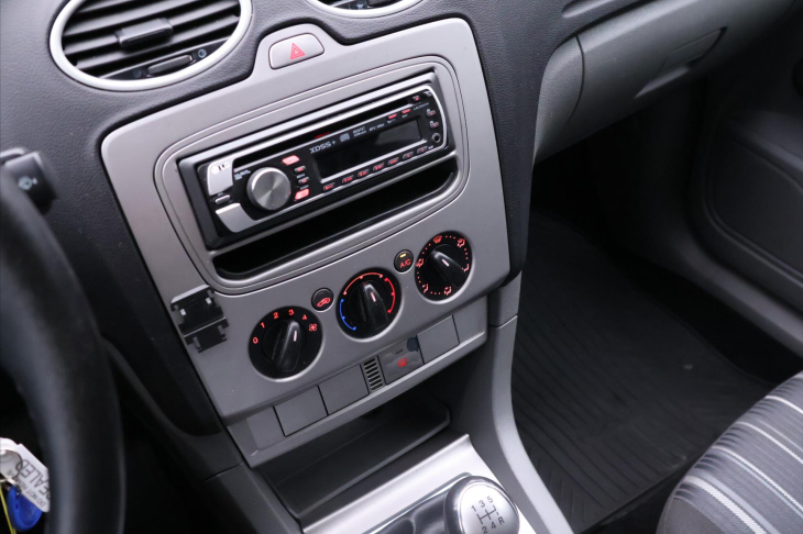 Ford Focus 1,4 i 59kW Tažné STK 05/27