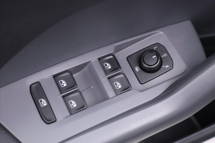 Volkswagen T-Cross 1,0 TSI 70kW CZ Life 1.Maj.