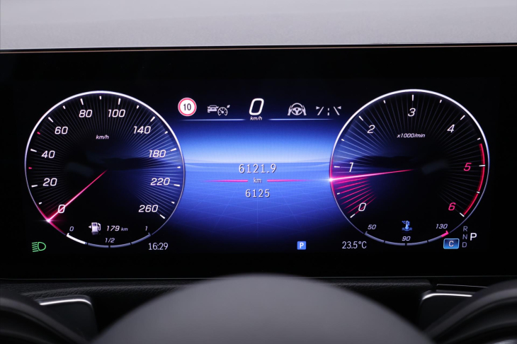 Mercedes-Benz GLB 2,0 200d 4Matic AMG Premium