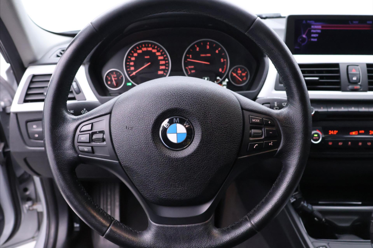 BMW Řada 3 3,0 330d 190kW Sport M-Paket