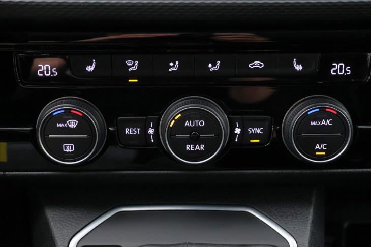 Volkswagen Multivan 2,0 TDI 146kW DSG Highline DPH