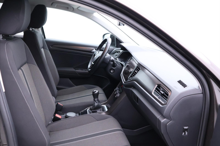 Volkswagen T-Roc 1,5 110TSI Serv.kniha tempomat