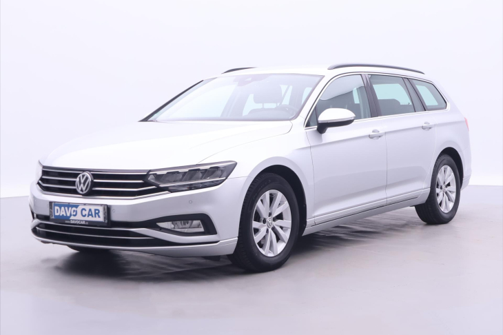 Volkswagen Passat 1,6 TDI DSG Virtual 1.Maj. DPH