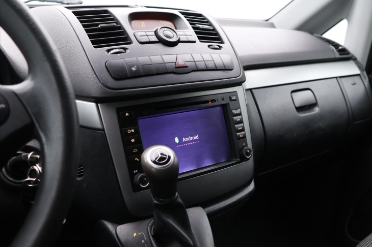 Mercedes-Benz Vito 3,0 165 kW, 6 míst, Automat