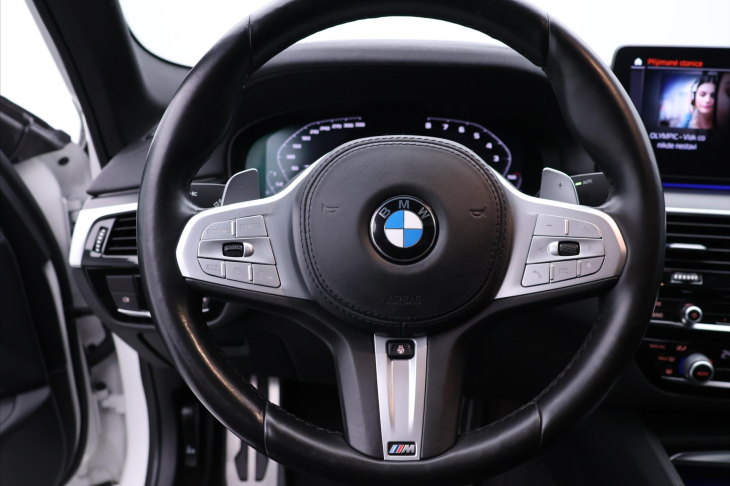 BMW Řada 5 4,4 M550i xDrive 390kW