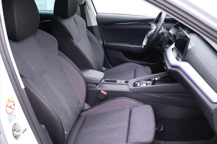 Škoda Octavia 2,0 TDI 110kW DSG Clever DPH