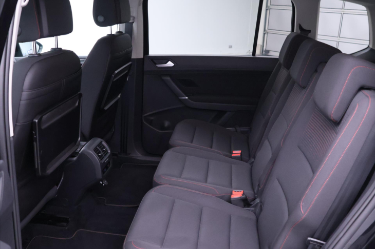 Volkswagen Touran 2,0 TDI 110kW Sound LED DPH