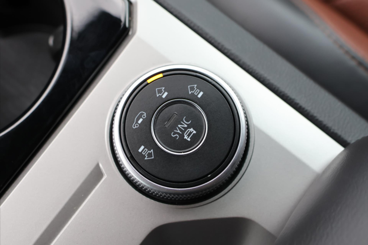 Volkswagen Touareg 3,0 TDI V6 210kW 4M CZ DPH