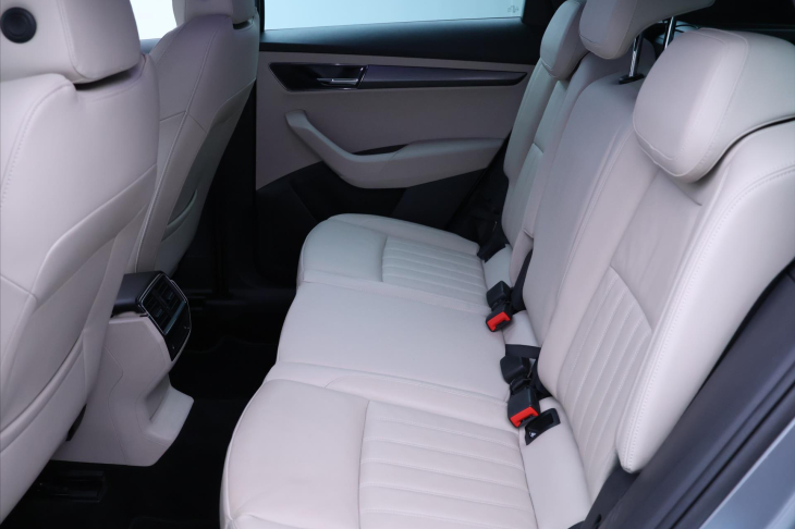 Škoda Karoq 1,5 TSI 110kW DSG STYLE Kůže