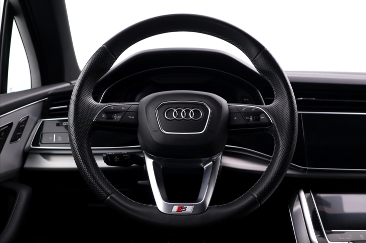 Audi Q7 3,0